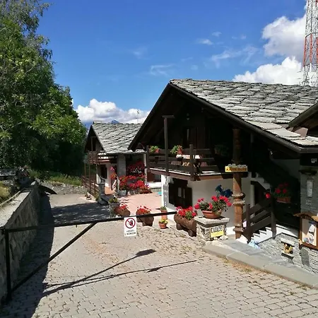 Maison Sylvie Nyaraló