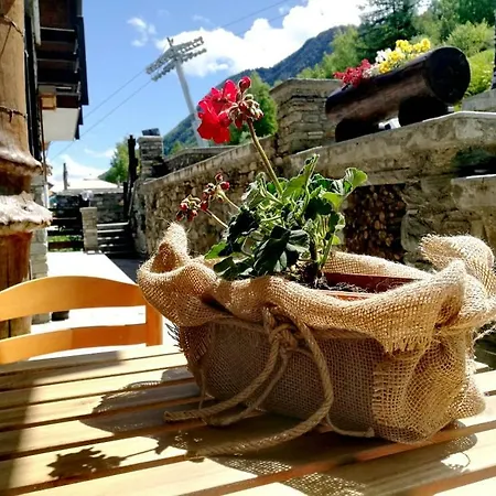 Maison Sylvie Nyaraló *